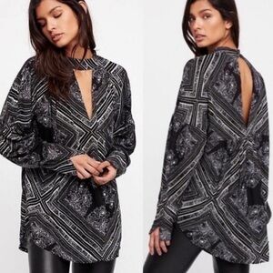 FREE PEOPLE Walking on a Dream Tunic Blouse in Black & White - M